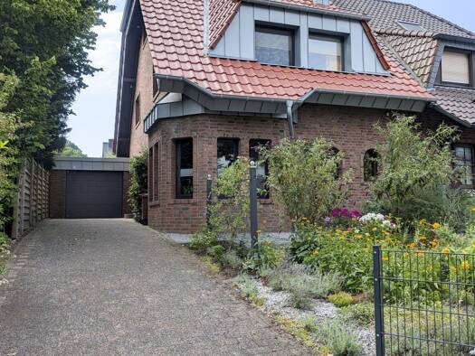 Doppelhaushälfte zum Kauf 399.000 € 4 Zimmer 127 m² 427 m² Grundstück Materborn Kleve 47533
