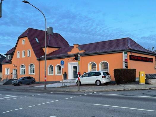 Wohnung zur Miete 1.100 € 5 Zimmer 130 m² 1. Geschoss frei ab sofort Bayreuther Straße 48 Amberg 92224