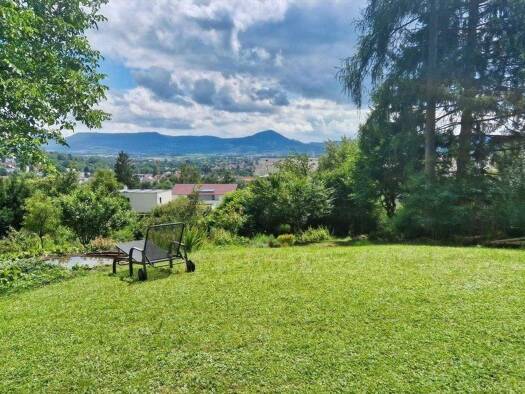 Einfamilienhaus zum Kauf 6 Zimmer 188 m² 1.450 m² Grundstück Kirchheim 73230