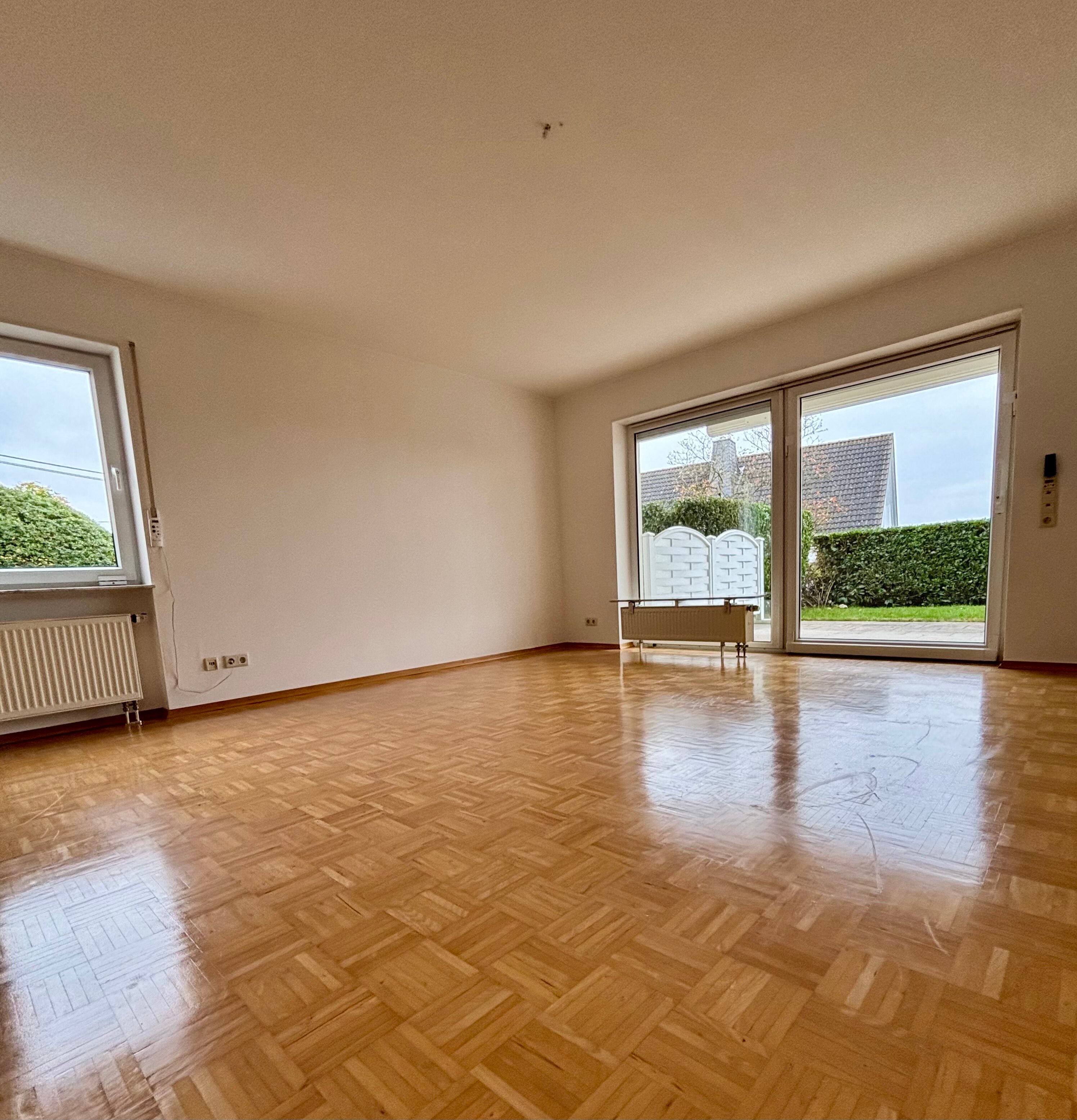 Terrassenwohnung zur Miete 750 € 2 Zimmer 85 m²<br/>Wohnfläche EG<br/>Geschoss ab sofort<br/>Verfügbarkeit Im Schauinsland 10f Rengsdorf 56579