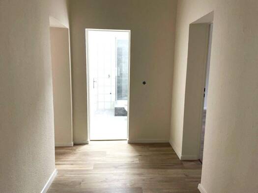 Wohnung zur Miete 470 € 3 Zimmer 73 m² EG frei ab 01.12.2025 Würzburger Straße 45 Sonnenberg Chemnitz 09130