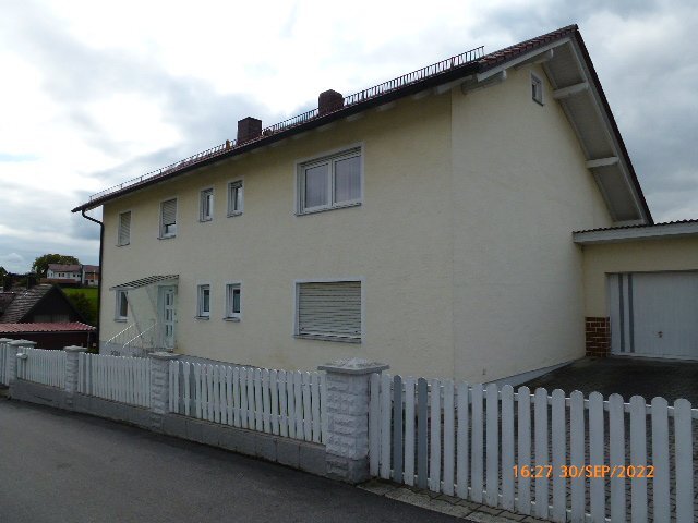 Wohnung zur Miete 790 € 5 Zimmer 106 m²<br/>Wohnfläche 1.<br/>Geschoss ab sofort<br/>Verfügbarkeit Ergoldsbach Ergoldsbach 84061