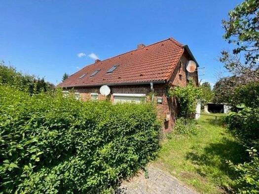 Bauernhaus zum Kauf 115.000 € 8 Zimmer 200 m² 1.243 m² Grundstück frei ab sofort Klueß Güstrow 18273