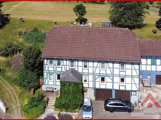 Bauernhaus zum Kauf 149.000 € 13 Zimmer 270 m² 3.027 m² Grundstück Canstein Marsberg 34431