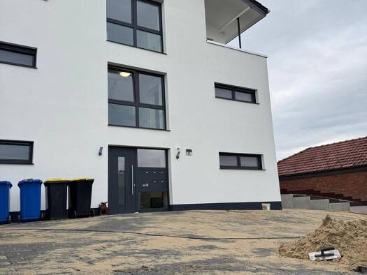 Wohnung zur Miete 740 € 2 Zimmer 66 m² Geschoss EG/2 frei ab sofort Bredenweg Schwaney Altenbeken 33184