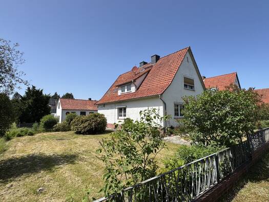 Einfamilienhaus zum Kauf 225.000 € 5 Zimmer 135 m² 1.270 m² Grundstück frei ab sofort Südwinsen Winsen (Aller) 29308