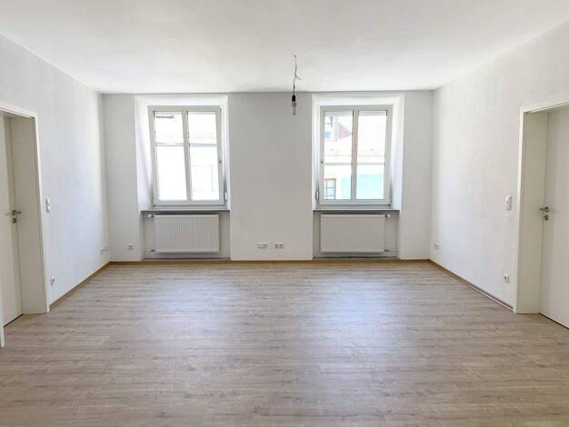 Wohnung zur Miete 820 € 4 Zimmer 84 m² 2. Geschoss frei ab 16.03.2026 Fürstenstraße 8 Straubing Straubung 94315