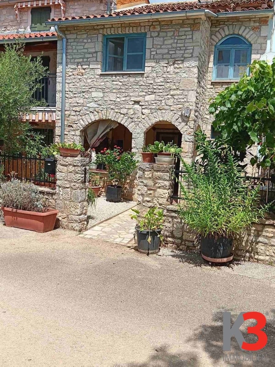 Haus zum Kauf 205.000 € 4 Zimmer 106 m²<br/>Wohnfläche 30 m²<br/>Grundstück Porec 52440