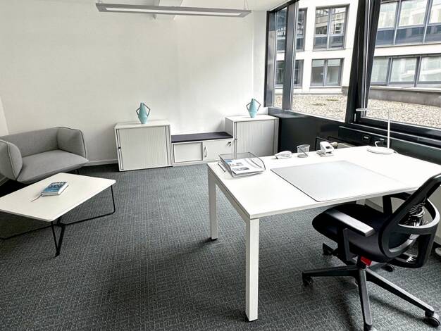 Bürofläche zur Miete 879 € 60 m² Bürofläche teilbar von 15 m² bis 60 m² Bornheimer Straße 127 Zentrum Bonn 53119