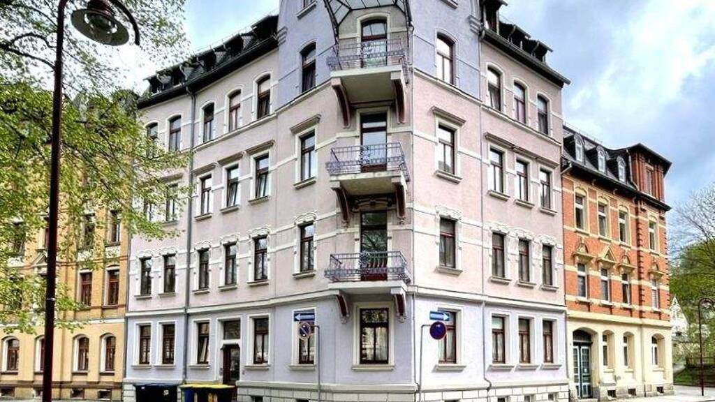 Mehrfamilienhaus zum Kauf als Kapitalanlage geeignet 30 Zimmer 742 m² 250 m² Grundstück Aue 08280