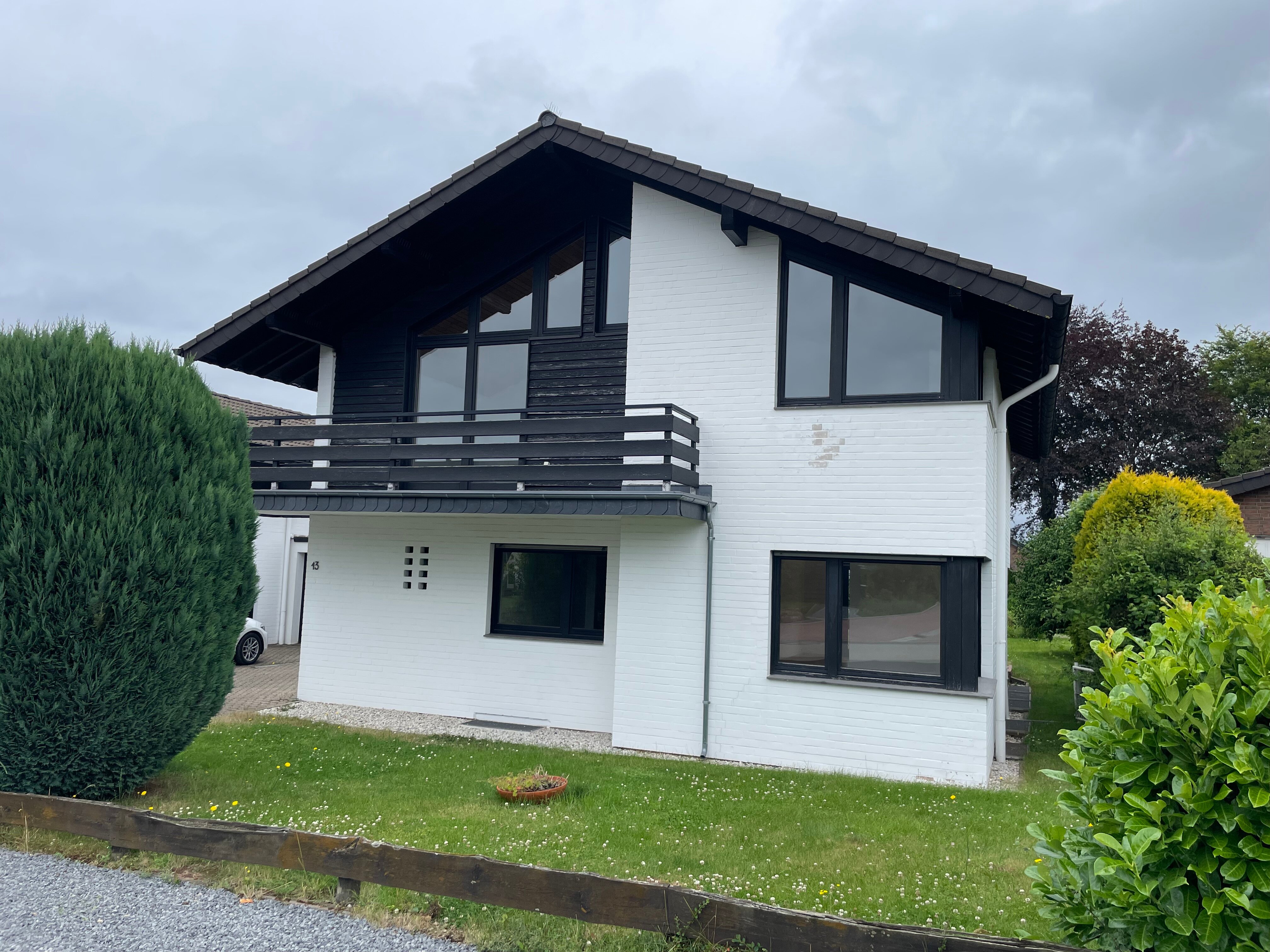 Einfamilienhaus zur Miete 1.450 € 5 Zimmer 160 m²<br/>Wohnfläche 450 m²<br/>Grundstück ab sofort<br/>Verfügbarkeit Am Eisernen Kreuz Nideggen Nideggen 52385