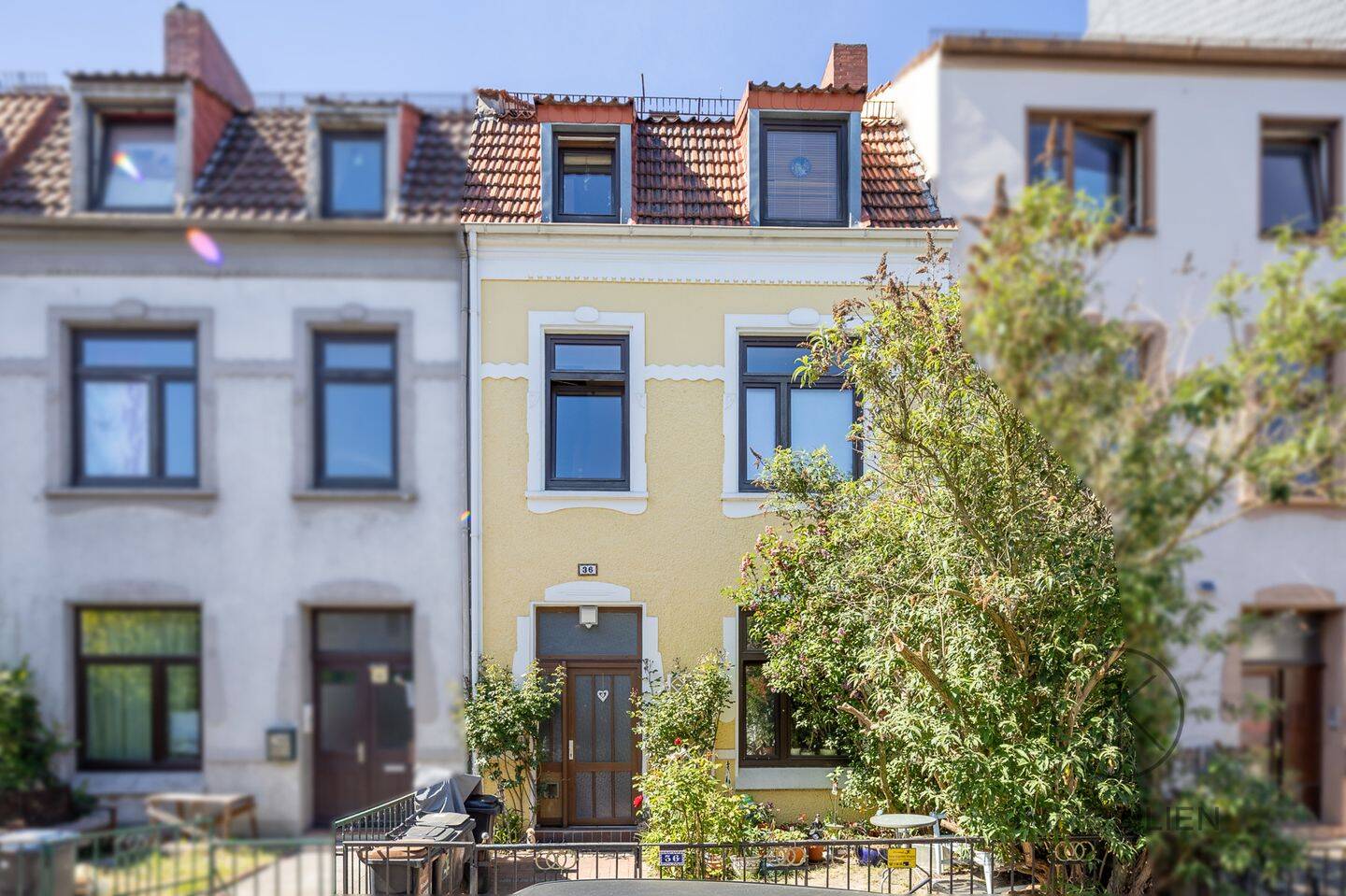 Property thumbnail 3