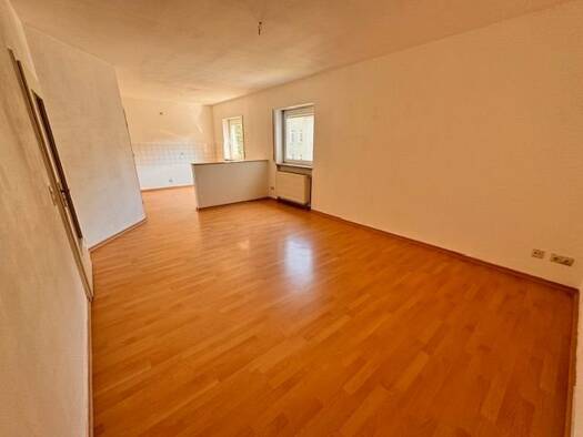Wohnung zur Miete 400 € 3 Zimmer 80 m² frei ab sofort Bad Liebenwerda Bad Liebenwerda 04924