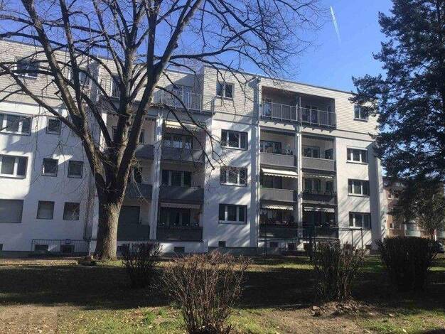 Wohnung zur Miete 1.190 € 3 Zimmer 74,6 m² 3. Geschoss frei ab 14.02.2026 Breslauer Str. 28 Sachsenhausen Frankfurt am Main 60598