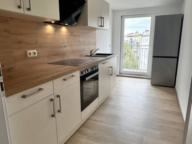 WG-Zimmer zur Miete 799 € 3 Zimmer 78 m² 4. Geschoss frei ab 15.06.2026 Helmholtzstraße 10 Leipziger Str. Magdeburg 39112