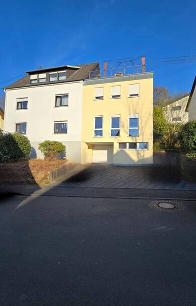 Mehrfamilienhaus zum Kauf als Kapitalanlage geeignet 639.000 € 9 Zimmer 295 m² 694 m² Grundstück Eitorf Eitorf 53783