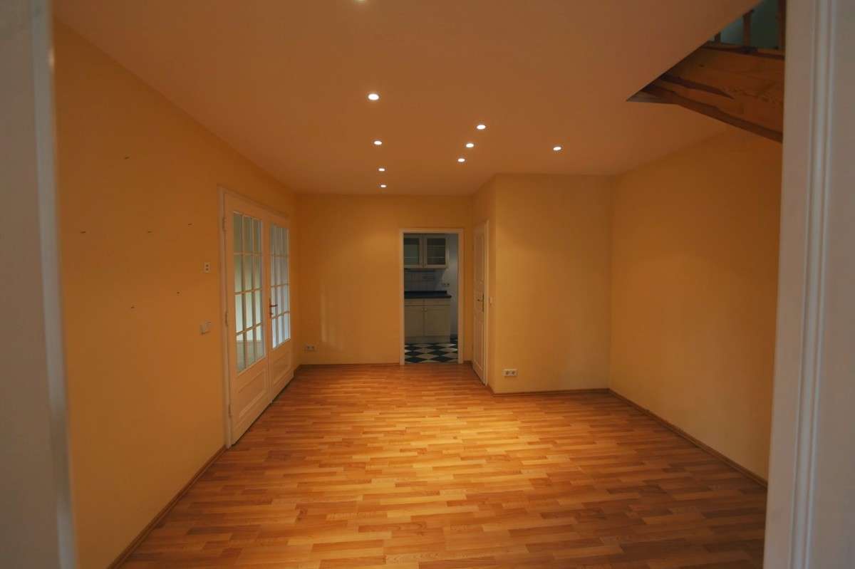 Mehrfamilienhaus zum Kauf 1.000.000 € 8 Zimmer 347 m²<br/>Wohnfläche 638 m²<br/>Grundstück Kaulsdorf Berlin / Kaulsdorf-Süd 12621