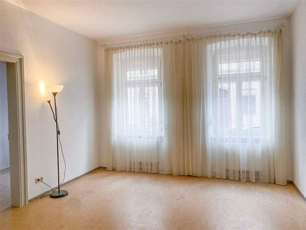 Wohnung zur Miete 850 € 4 Zimmer 92 m² EG frei ab sofort Hirschenstraße 41 Innenstadt Fürth 90762