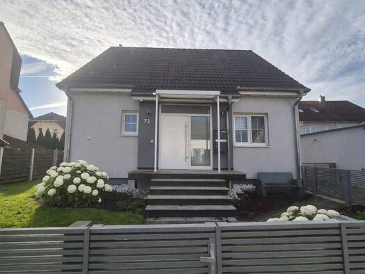 Einfamilienhaus zum Kauf 749.000 € 5 Zimmer 157 m² 396 m² Grundstück Bruchköbel 63486