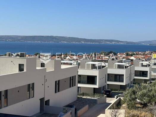 Villa zum Kauf 1.062.500 € 4 Zimmer 211,6 m² Kaštel Sućurac Kaštel Sućurac 21212