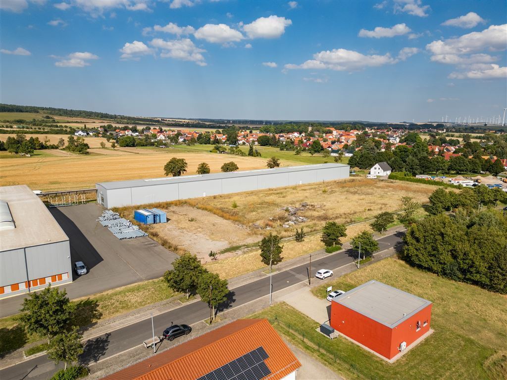 Produktionshalle zur Miete provisionsfrei 3,50 € 1.900 m²<br/>Lagerfläche ab 1.900 m²<br/>Teilbarkeit Im Straßfeld 2 Behringen Hörselberg-Hainich 99820