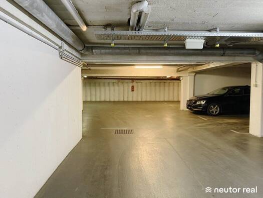Tiefgaragenstellplatz zur Miete 81,67 € Kreuzgasse Wien 1180