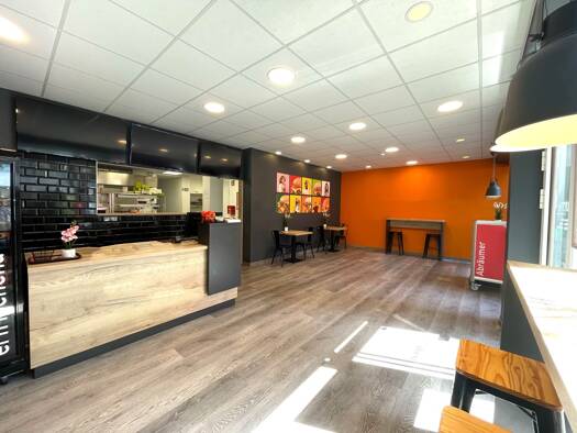 Laden zur Miete 1.950 € 1 Zimmer 150 m² Verkaufsfläche Wirteltorplatz 12 Düren 52349