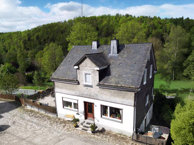 Einfamilienhaus zum Kauf 258.000 € 6 Zimmer 151 m² 568 m² Grundstück Schmallenberg Schmallenberg 57392