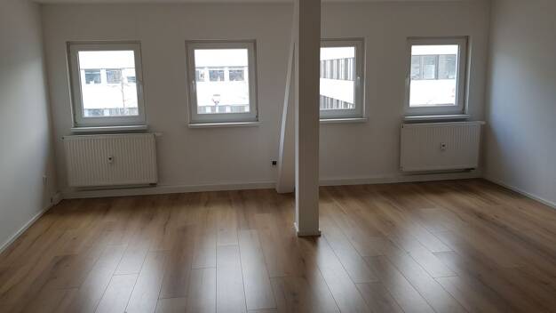 Wohnung zur Miete 466 € 1 Zimmer 42,4 m² Dachgeschoss, 3. UG frei ab sofort Bahnhofstr. 9 Wendelhöfen / Gartenstadt Bayreuth 95444