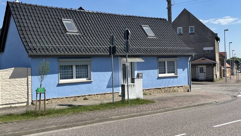 Einfamilienhaus zum Kauf 89.500 € 5 Zimmer 110 m² 322 m² Grundstück Peißen Bernburg 06406