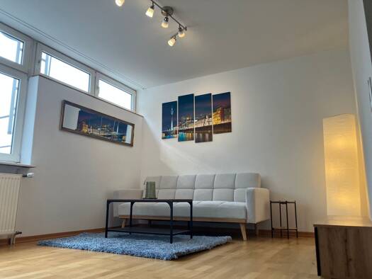 Studio zur Miete 650 € 1 Zimmer 26 m² Geschoss 1/4 frei ab 27.03.2026 Pempelfort Düsseldorf 40479