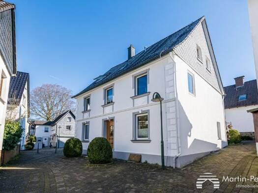 Mehrfamilienhaus zum Kauf als Kapitalanlage geeignet 250.000 € 9 Zimmer 213 m² 127 m² Grundstück Breckerfeld 58339