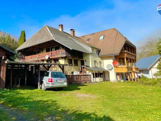 Doppelhaushälfte zum Kauf 295.000 € 6 Zimmer 185 m² 977 m² Grundstück Präg Todtnau 79671