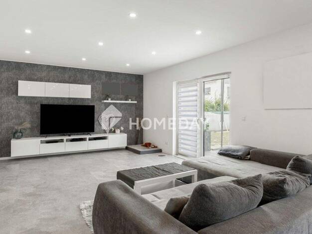 Einfamilienhaus zum Kauf 650.000 € 6 Zimmer 168 m² 501 m² Grundstück Unterpleichfeld 97294