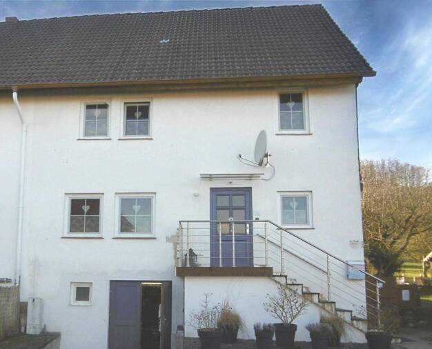 Doppelhaushälfte zum Kauf 163.000 € 4 Zimmer 107 m² 344 m² Grundstück Riede Bad Emstal 34308