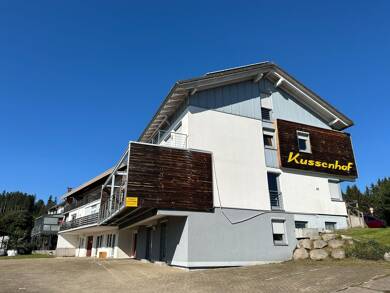 WG-Zimmer zur Miete 320 € Kussenhofstraße 43 / Dr. Guttenberg Str. 1 Schönenbach Furtwangen im Schwarzwald 78120