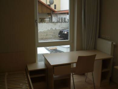Wohnung zur Miete 315 € 1 Zimmer 16,9 m² 3. Geschoss frei ab 01.08.2025 Markgrafenstadt Erlangen 91054