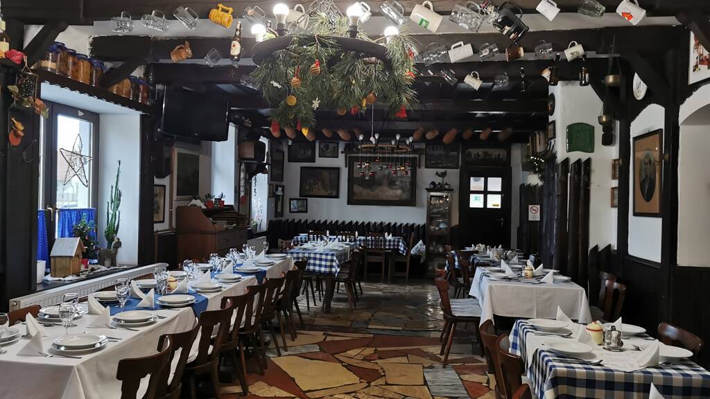 Restaurant zum Kauf 699.000 ⏠242 mÂČ GastroflĂ€che 741 mÂČ GrundstĂŒck Györ 9000