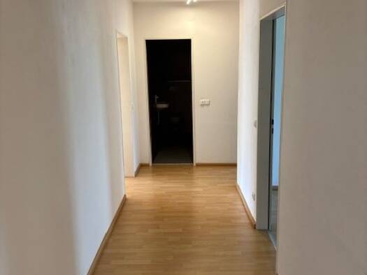Wohnung zur Miete 700 € 3 Zimmer 77,7 m² Geschoss 1/4 frei ab sofort Bonifaz-Huber-Straße 10 Burghausen Burghausen 84489