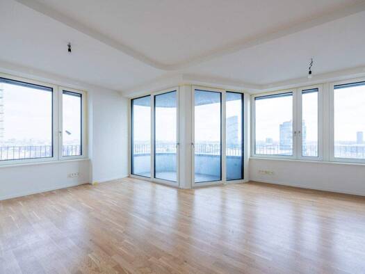 Wohnung zum Kauf - Neubau provisionsfrei 799.000 € 2 Zimmer 71,9 m² 15. Geschoss Mariane-von-Rantzau-Straße 8 Friedrichshain Berlin 10243