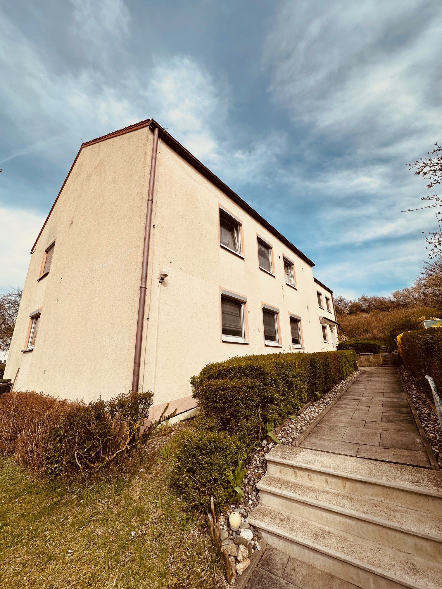 Mehrfamilienhaus zum Kauf provisionsfrei 376.000 € 308 m²<br/>Wohnfläche 840 m²<br/>Grundstück Burgkunstadt Burgkunstadt 96224