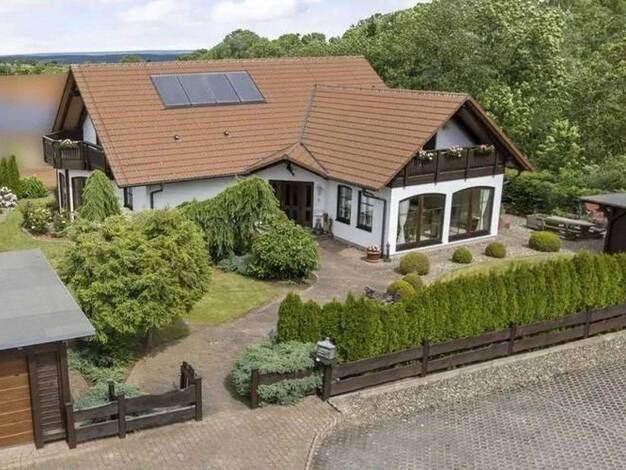 Einfamilienhaus zum Kauf provisionsfrei 565.000 € 7 Zimmer 233 m² 1.050 m² Grundstück Quedlinburg 06484