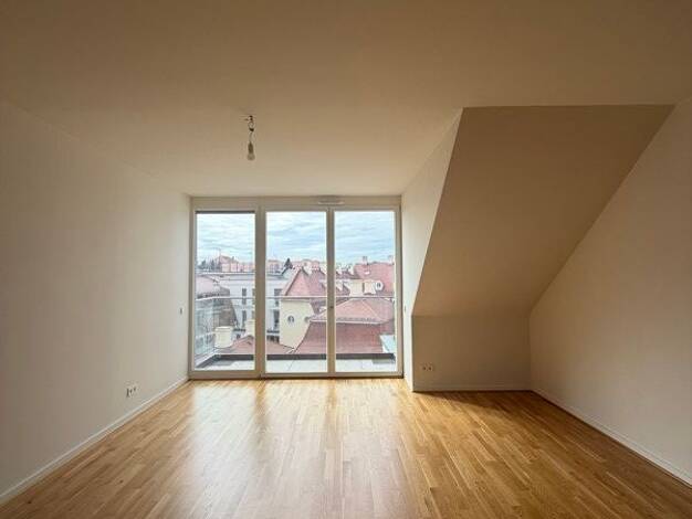 Wohnung zur Miete 2.299 € 4 Zimmer 131,9 m² 6. Geschoss frei ab sofort Rampische Straße Innere Altstadt Ortsamtsbereich Altstadt 01067
