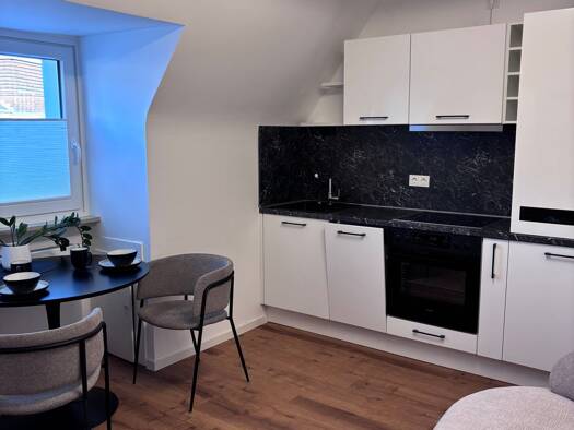 Wohnung zur Miete 950 € 1 Zimmer 40 m² Geschoss 4/5 frei ab sofort Pempelfort Stadtbezirk 1 40477
