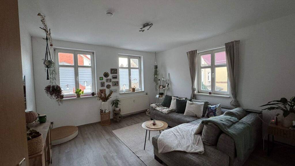 Wohnung zur Miete 390 € 2 Zimmer 60 m² 3 Geschosse frei ab 01.05.2026 Eisenberg 07607