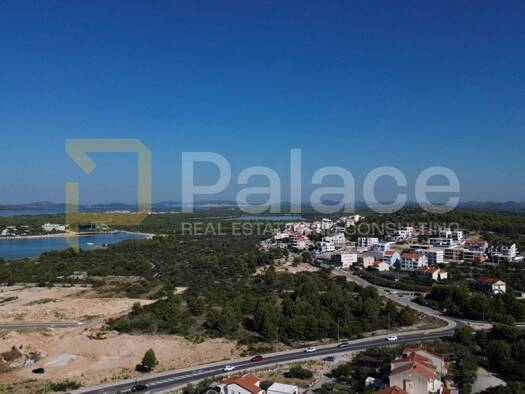 Wohn- und Gewerbegrundstück zum Kauf 1.105.250 € Šibenik 22000