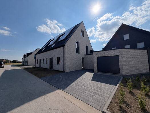 Doppelhaushälfte zur Miete - Erstbezug 1.390 € 4 Zimmer 113 m² 211 m² Grundstück Oeding Südlohn / Oeding 46354