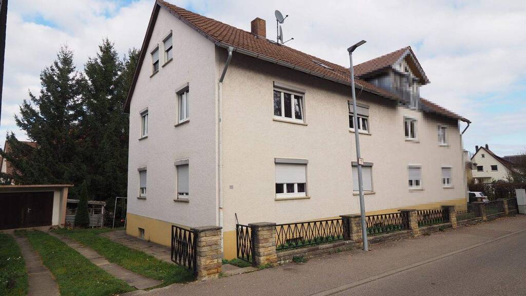 Doppelhaushälfte zum Kauf 399.000 € 8 Zimmer 180 m² 406 m² Grundstück Laichingen 89150