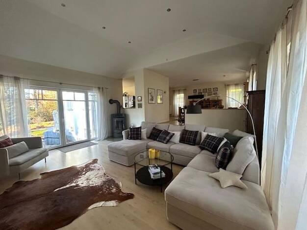 Einfamilienhaus zum Kauf provisionsfrei 679.000 € 9 Zimmer 250 m² 1.014 m² Grundstück Wiehl 51674