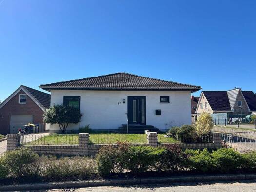 Bungalow zur Miete 1.500 € 7 Zimmer 105 m² 517 m² Grundstück frei ab sofort Ratekau 23626